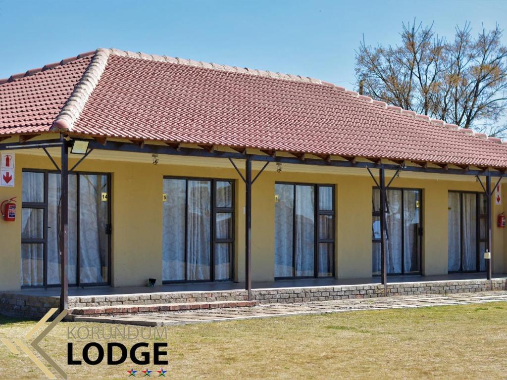 Korundum Lodge フェリーニヒング エクステリア 写真